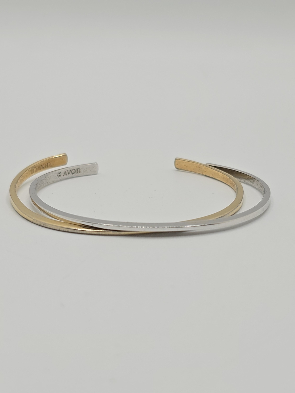 VTG 1978 Avon Slender Touch Cuff Bracelets Gold & Silver Tone, Set of 2, 5.75"